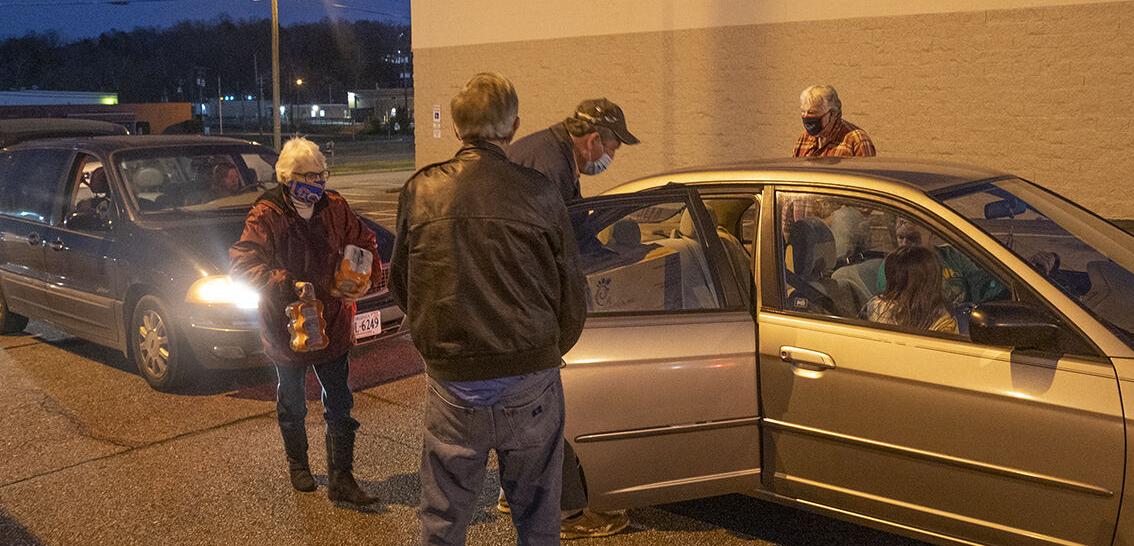 Thanksgiving distribution 1